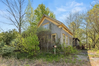 286 School St, Berwick, ME 03901