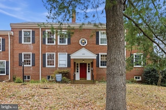 4836 29th St S Unit A1, Arlington, VA 22206