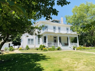 304 W 6th St, Wilton, IA 52778