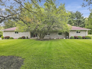 36718 Hocking Dr, Logan, OH 43138