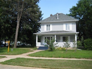 602 S Beaumont Rd, Prairie Du Chien, WI 53821
