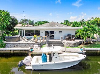 255 SW 14th Place, Boca Raton, FL 33432