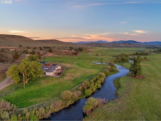 40290 Beaver Creek Loop, Baker City, OR 97814