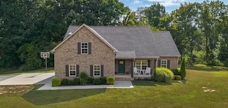 9611 Cross Plains Rd, White House, TN 37188