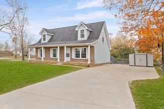 594 Oak Valley Dr, Clarksville, TN 37042