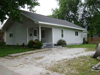 805 Thomas St, Bicknell, IN 47512