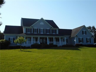 87 Amann Rd, Honeoye Falls, NY 14472