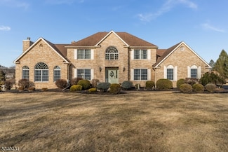 14 Van Fleet Rd, Neshanic Station, NJ 08853