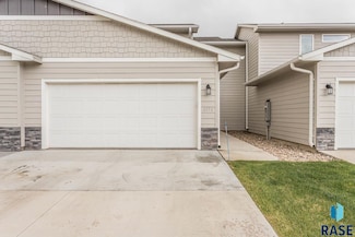 6176 S Alki Place, Sioux Falls, SD 57108