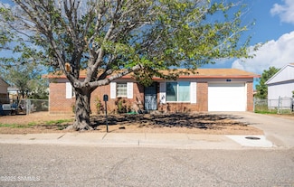 305 Arizona St, Hurley, NM 88043