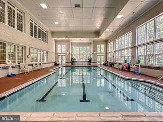 13033 Ormond Dr, Bristow, VA 20136