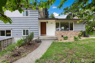 1642 Browns Point Blvd, Tacoma, WA 98422