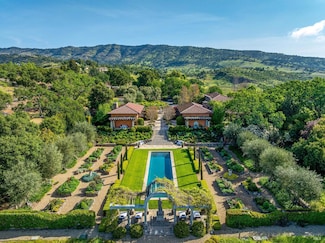 5000 Silverado Trail, Napa, CA 94558