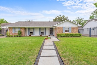 6158 Burgoyne Rd, Houston, TX 77057