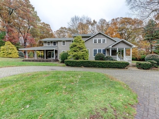 387 Foster St, South Windsor, CT 06074