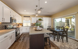 707 Brookside Ln, Beaumont, CA 92223