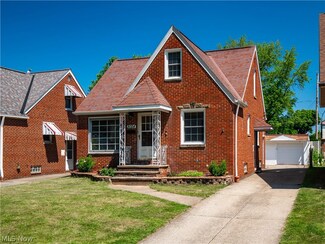 8024 Dartworth Dr, Cleveland, OH 44129