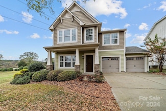 13421 Pierre Reverdy Dr, Davidson, NC 28036
