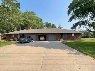 808 E 43rd Ave Unit 808 E 43rd Ave Unit, Hutchinson, KS 67502