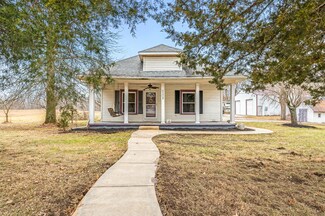 6208 S 200 W, Trafalgar, IN 46181