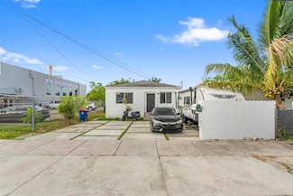 1718 NW 67th St, Miami, FL 33147