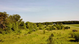 19466 Bauer Rd, Custer Park, IL 60481