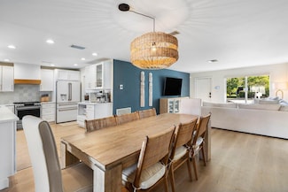 220 Fordham Dr, Lake Worth, FL 33460