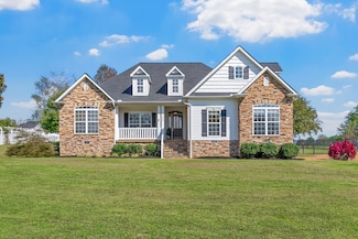 132 Shady Oak Dr, Dickson, TN 37055