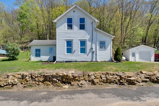 307 Upper Walnut St, Genoa, WI 54632
