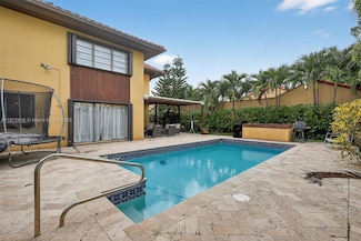 20424 NE 10th Court Rd, Miami, FL 33179