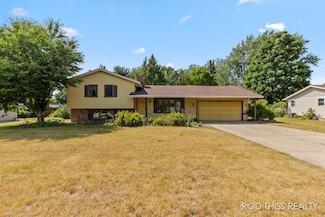 10975 Campanel Dr, Zeeland, MI 49464