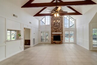 611 Montclair Blvd, Sugar Land, TX 77478