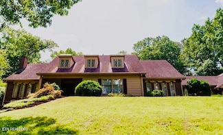 102 Redbud Dr, Clinton, TN 37716
