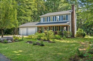 17 Laurin Ln, Easthampton, MA 01027
