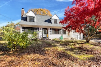 477 Hope Furnace Rd, Hope, RI 02831