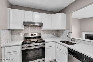 2609 Lighthouse Ln Unit 2609, Parlin, NJ 08859