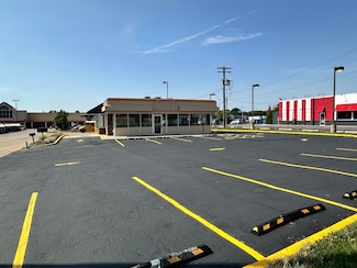 2749 Columbus St, Ottawa, IL 61350