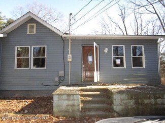 712 Cherry Lane Rd, East Stroudsburg, PA 18301