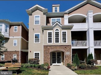 3000 Village Way Unit 401, Marcus Hook, PA 19061