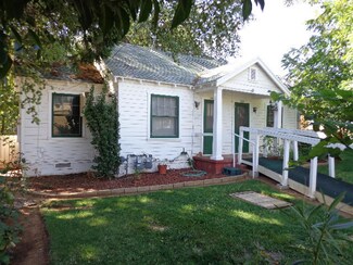 1437 Spruce St, Redding, CA 96001