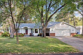 55 Woodhill Rd, Saint Cloud, MN 56301