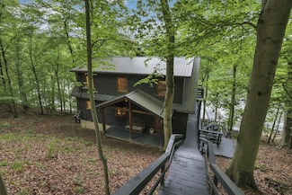510 Natchez Ln, Sugar Grove, OH 43155