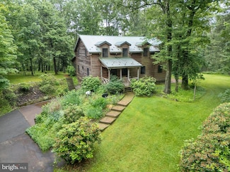 1040 Radio Club Rd, Montoursville, PA 17754