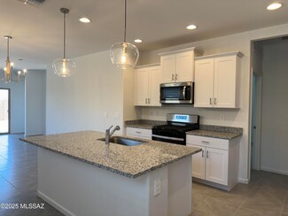 4763 E Julian Wash Dr, Tucson, AZ 85706