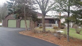 4860 Baer Rd, Sanborn, NY 14132