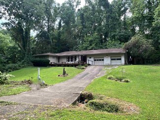 2337 Oakview Rd, Ashland, KY 41101