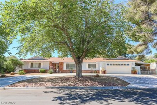 3747 Greencrest Dr, Las Vegas, NV 89121