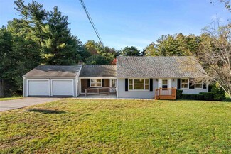 155 Weare Rd, Seabrook, NH 03874