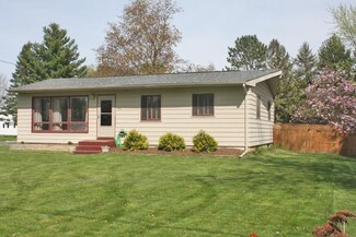 416 N Main St, Orfordville, WI 53576