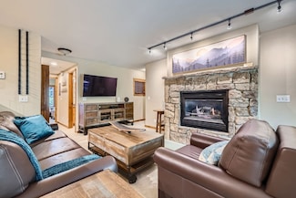43 Snowflake Dr Unit D23, Breckenridge, CO 80424